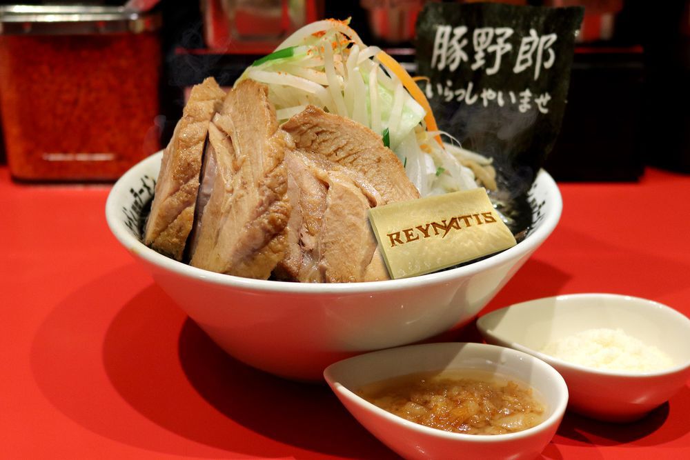 レナティス 野郎ラーメン コラボ特典 クリアファイル REYNATIS／レナティス』が野郎ラーメンとコラボ。限定メニューを