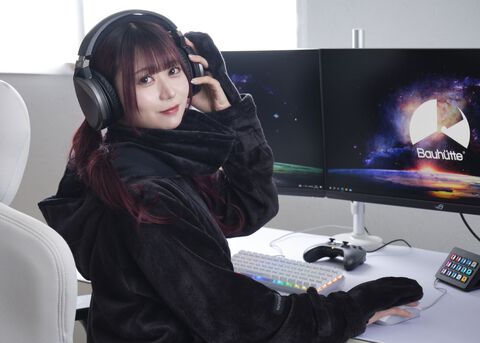 ゲーミング着る毛布“ダメ着”に新色ブルーネイビーが追加。暖かさと機動性を両立した冬のゲーミングルームウェア、今年も本格販売スタート