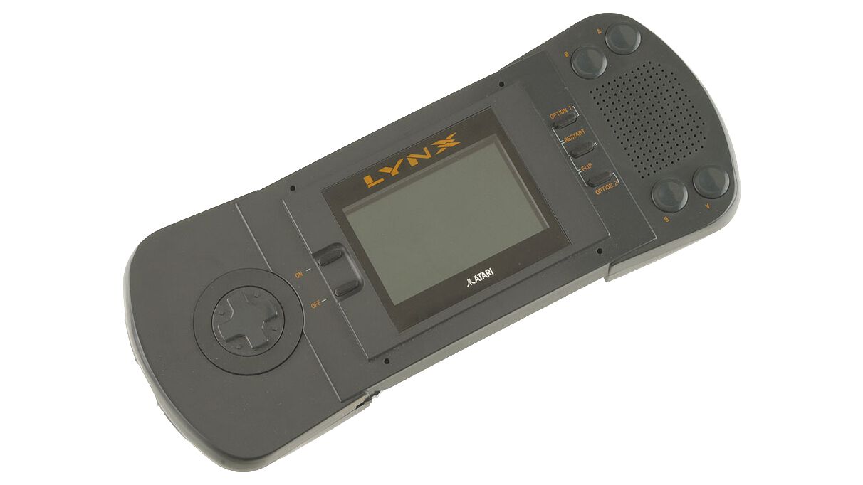 Atari Lynx（アタリ リンクス）発売35周年。世界初のカラー液晶を搭載した携帯型ゲーム機は海外生まれ。拡大・縮小・回転機能も備えた性能の高さが売りだった【今日は何の日？】  | ゲーム・エンタメ最新情報のファミ通.com