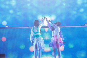 『シャニマス』6thライブ横浜公演1日目リポート。DJ小糸による変幻自在なメドレーで会場が揺れる。“シャイニーPRオファー”の3曲も初披露