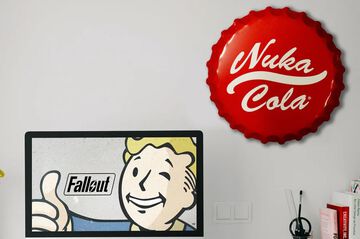 『フォールアウト』新作グッズが本日（12/24）発売。ヌカ・コーラのキャップ型インテリア、Vaultセキュリティキーカードのレプリカなど
