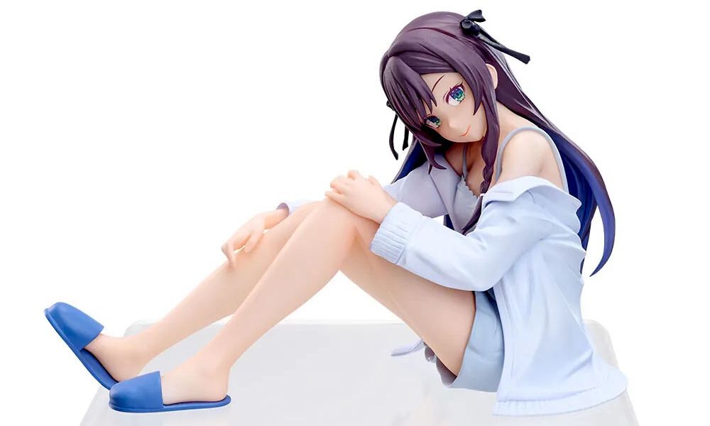 ギルドの受付嬢ですが』アリナが部屋着姿でちょこのせフィギュア