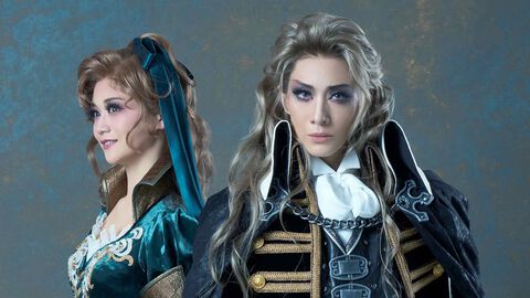 『悪魔城ドラキュラ』宝塚ミュージカル、アルカード役“永久輝せあ”とマリア役“星空美咲”のビジュアルを公開