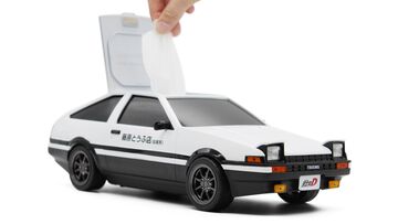 『頭文字D』藤原拓海のAE86型ウェットティッシュケースが登場。数々の伝説を彩ったあの車両を、こだわりのディテールで忠実に再現
