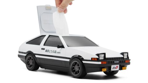『頭文字D』藤原拓海のAE86型ウェットティッシュケースが登場。数々の伝説を彩ったあの車両を、こだわりのディテールで忠実に再現