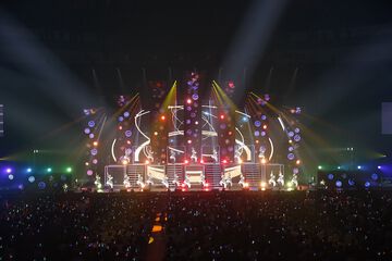 『シャニマス』3rdライブツアー名古屋公演1日目リポート。度肝を抜く演出の数々で、名古屋に熱狂を届ける