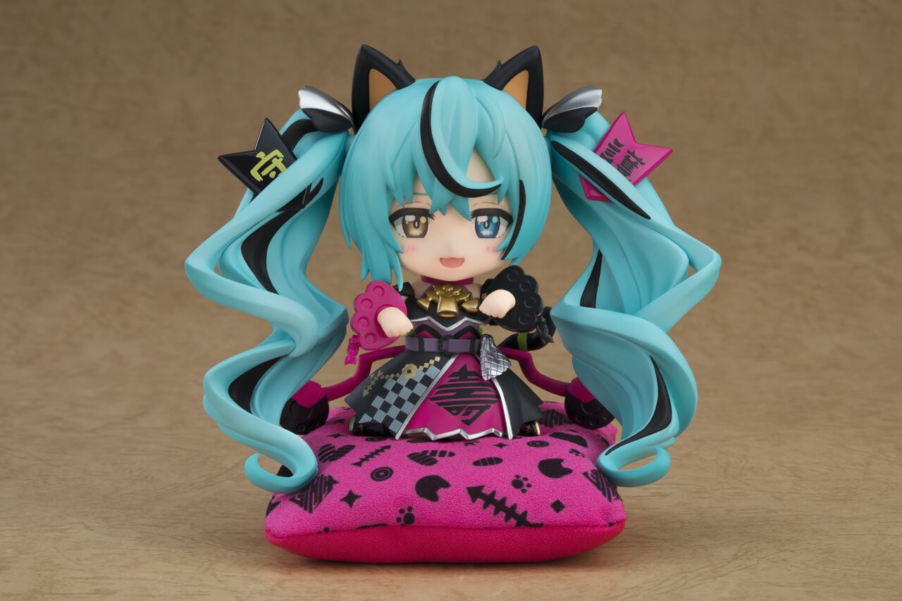 【キャラアニ限定】ねんどろいど 初音ミク 黒招きミクVer. 専用猫座布団つき ねんどろいど 初音ミク 黒招きミクVer. 専用猫座布団つき