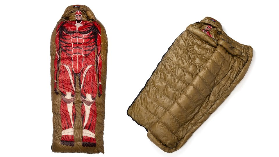 『進撃の巨人』“超大型巨人の寝袋”のインパクトがすごい。NANGAコラボアイテムがZOZOTOWNで5月30日より予約販売