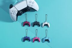 PS5コントローラーのミニチュアマスコットが7月下旬にガチャで発売。ホワイトを始め、コズミックレッドやスターライトブルーなど6種類が展開