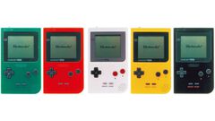 ゲームボーイポケットが発売された日。3800円という驚きの価格で購入できた、手のひらサイズのGB。ファミ通限定のスケルトンバージョンも存在した【今日は何の日？】