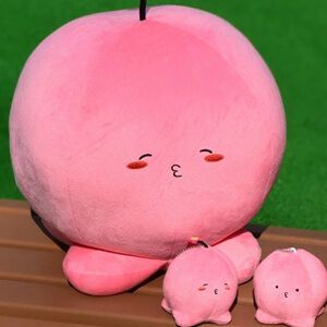 『タコピーの原罪』新作マスコット＆BIGぬいぐるみが展開中。ノーマル、ハッピー花に加えて切なさが込み上げる“笑顔にして見せるっピ！”も