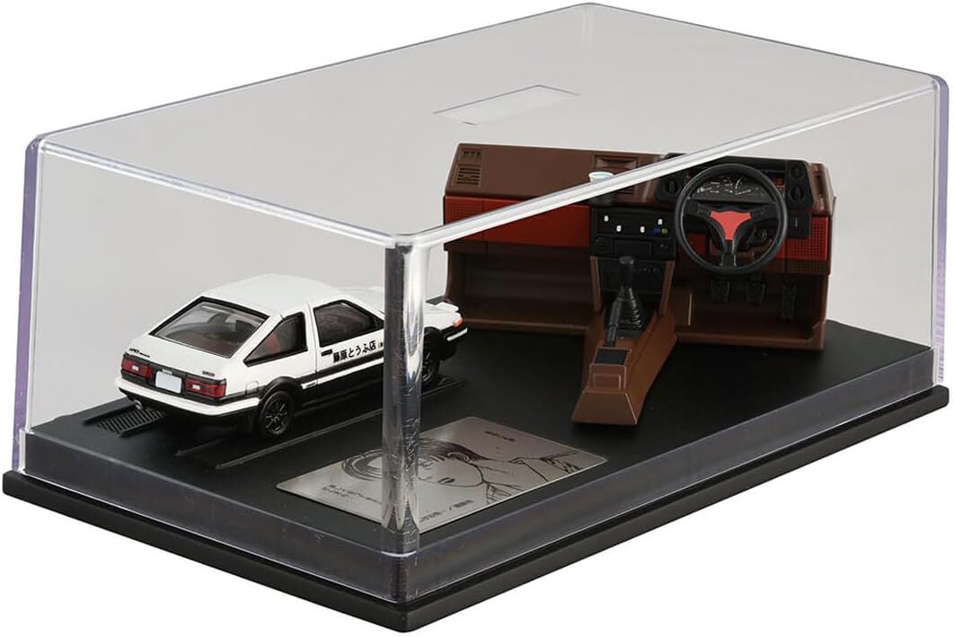 頭文字D』藤原拓海の《AE86 トレノ》がトミカに。ダッシュボード＆専用 頭文字D 藤原拓海 8点セット