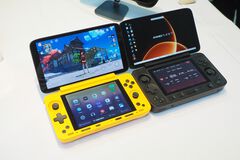 デュアルスクリーンのAndroidポータブルゲーム機と小型WindowsノートPCが天空から発売。AYANEOの新機種を体験してきた！