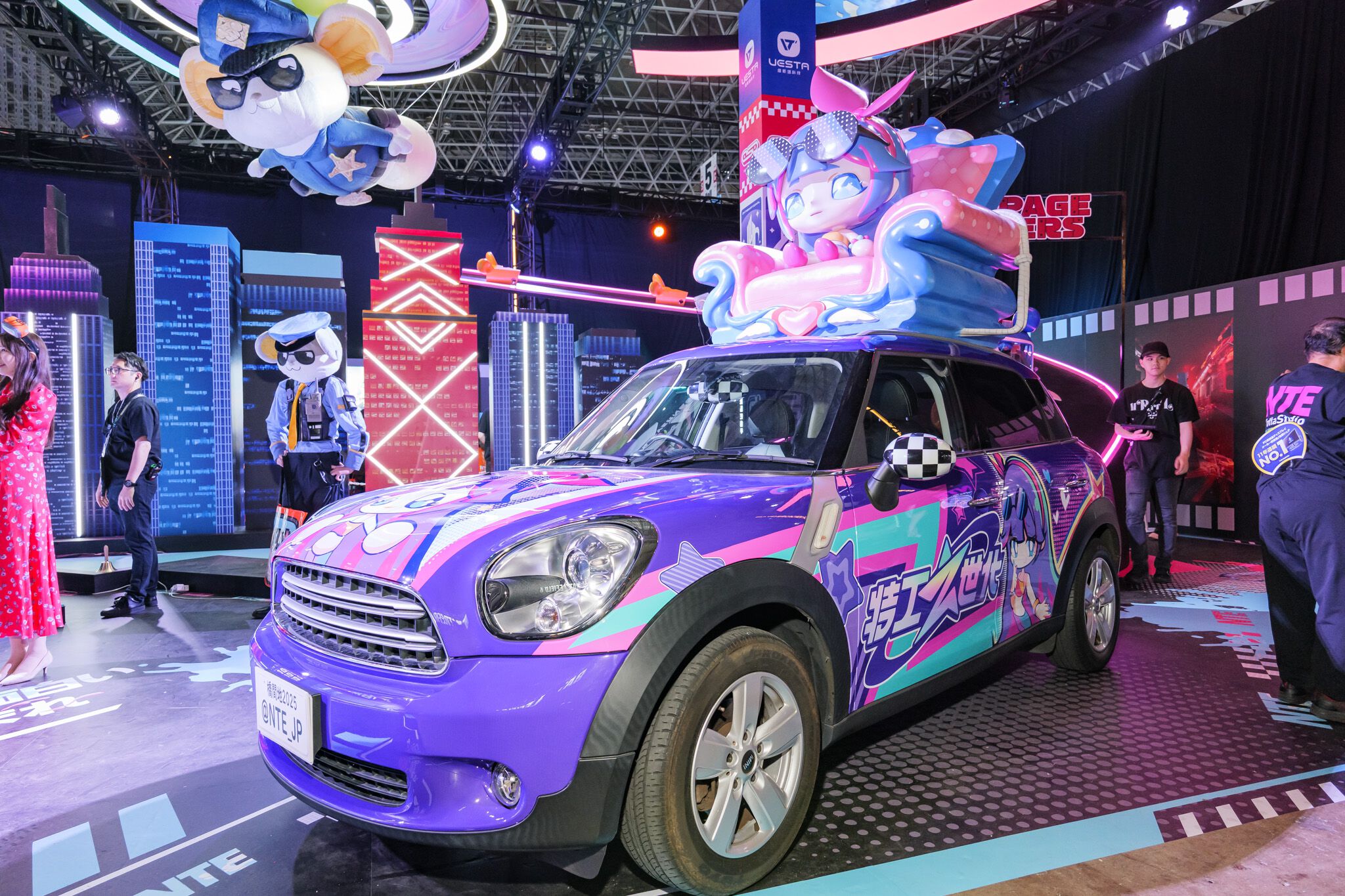 白猫プロジェクト』のオリジナルラベル缶が自販機やオンライン