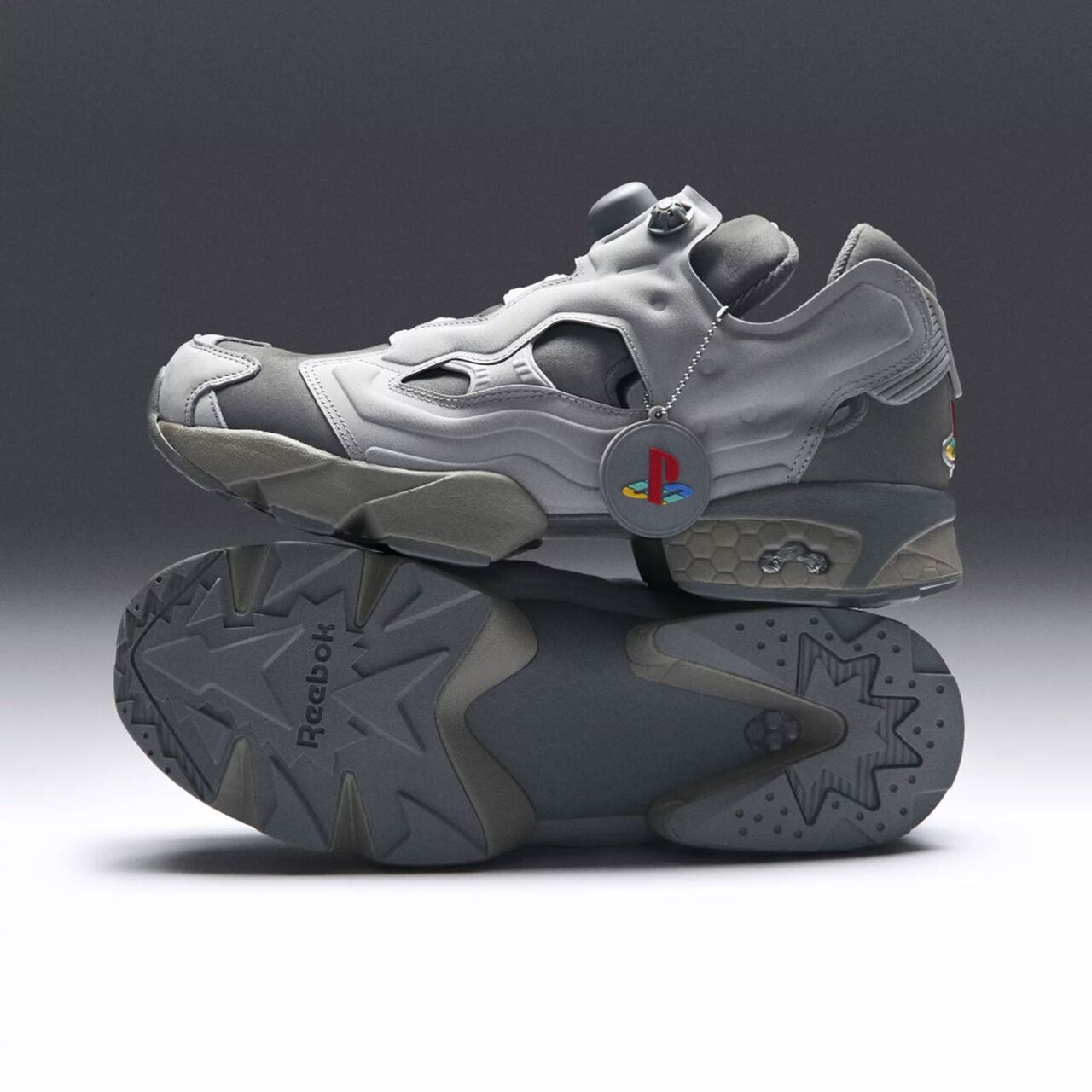 プレイステーションとReebok（リーボック）のコラボスニーカー発表。日本販売モデルは10月24日からBEAMS限定で発売