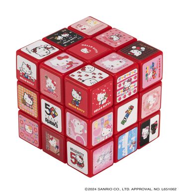 ハローキティ50周年を記念した×ルービックキューブが10月中旬より登場。各マスには1974年から2024年までのキュートなキティがデザイン