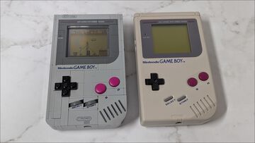 レゴのゲームボーイを作ってみました！ 実物と並べてわかる再現度の高さ、ボタンやスリッドのディテールに感動