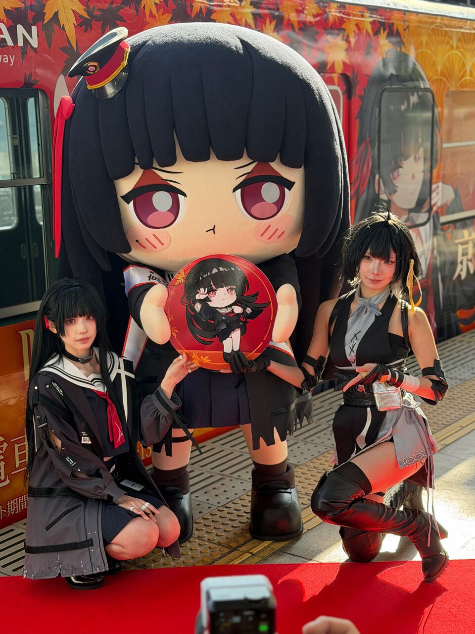 プク顔千咲のお見送りが可愛すぎたラッピング車“出発式”レポ。大阪