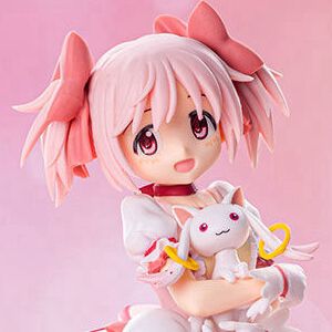 『マギレコ』まどかのフィギュアが再登場。キュゥべえを抱いたポーズと笑顔がかわいい