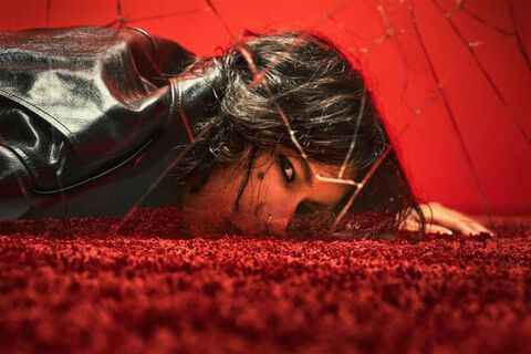 米津玄師が紅白歌合戦に出演決定、『チェンソーマン レゼ篇』の“IRIS OUT”を歌唱。国内外問わず大ヒット中の名曲を初パフォーマンス