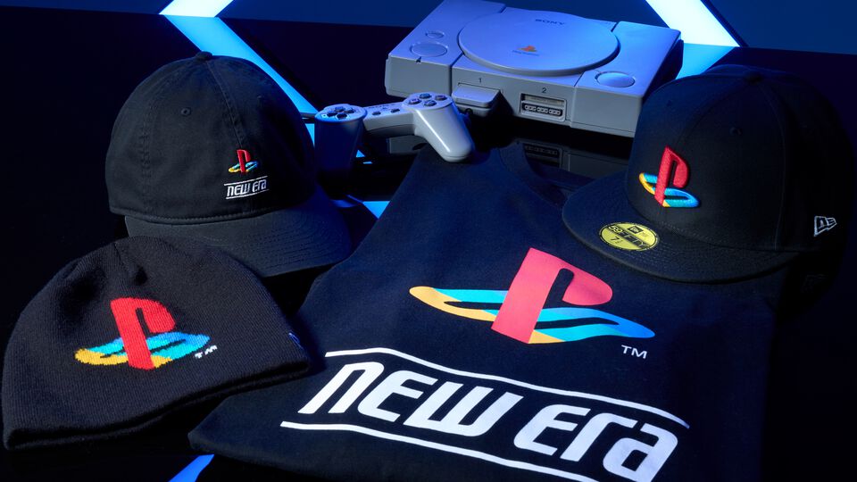 プレステ×ニューエラのコラボアイテムが2026年1月8日発売。PSロゴのキャップ、Tシャツ、トレーナーなどのアパレルが展開