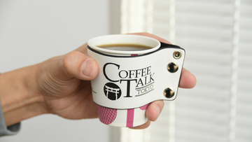 『コーヒートーク トーキョー』付録つきムックに同梱されるカップスリーブがあれば熱々のコーヒーもなんのその。サンプルが届いたので使い勝手をご紹介