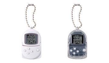 『どこでもいっしょ』が入った“ポケステ”がミニチュアチャームに。ホワイト&スケルトンの本体に印象的なシーンが表示された全9種