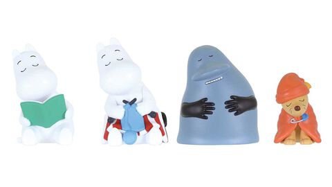 『ムーミン』のガチャ“肩ズンFig.”新作が2月下旬発売。ムーミン、ムーミンママ、モラン、めそめそたちが並んで眠るかわいい4種類