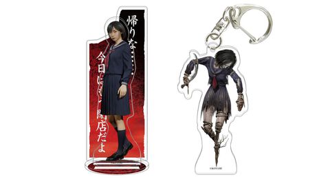 『サイレントヒルf』名台詞をバックに雛子が立つアクスタが登場。“アヤカカシ”、“ココロノアナヲフサゲヌ咲子”などバケモノたちのアクキーも