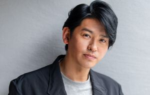 『仮面ライダーアギト』賀集利樹が“今の翔一”を演じる、真アギト展の特報映像が解禁。25年振りに翔一が“あのふたり”を呼びかける