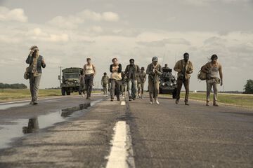 映画『ロングウォーク』6月に日本公開決定。「歩みを止めたら即死」生き残るのはひとりの理不尽デスレース。スティーブン・キング幻の小説が原作