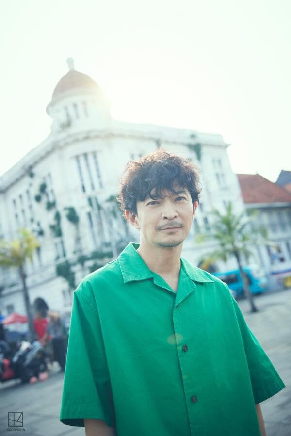 写真集『津田健次郎 PHOTOBOOK since1995』が3/14発売。豊富な写真と