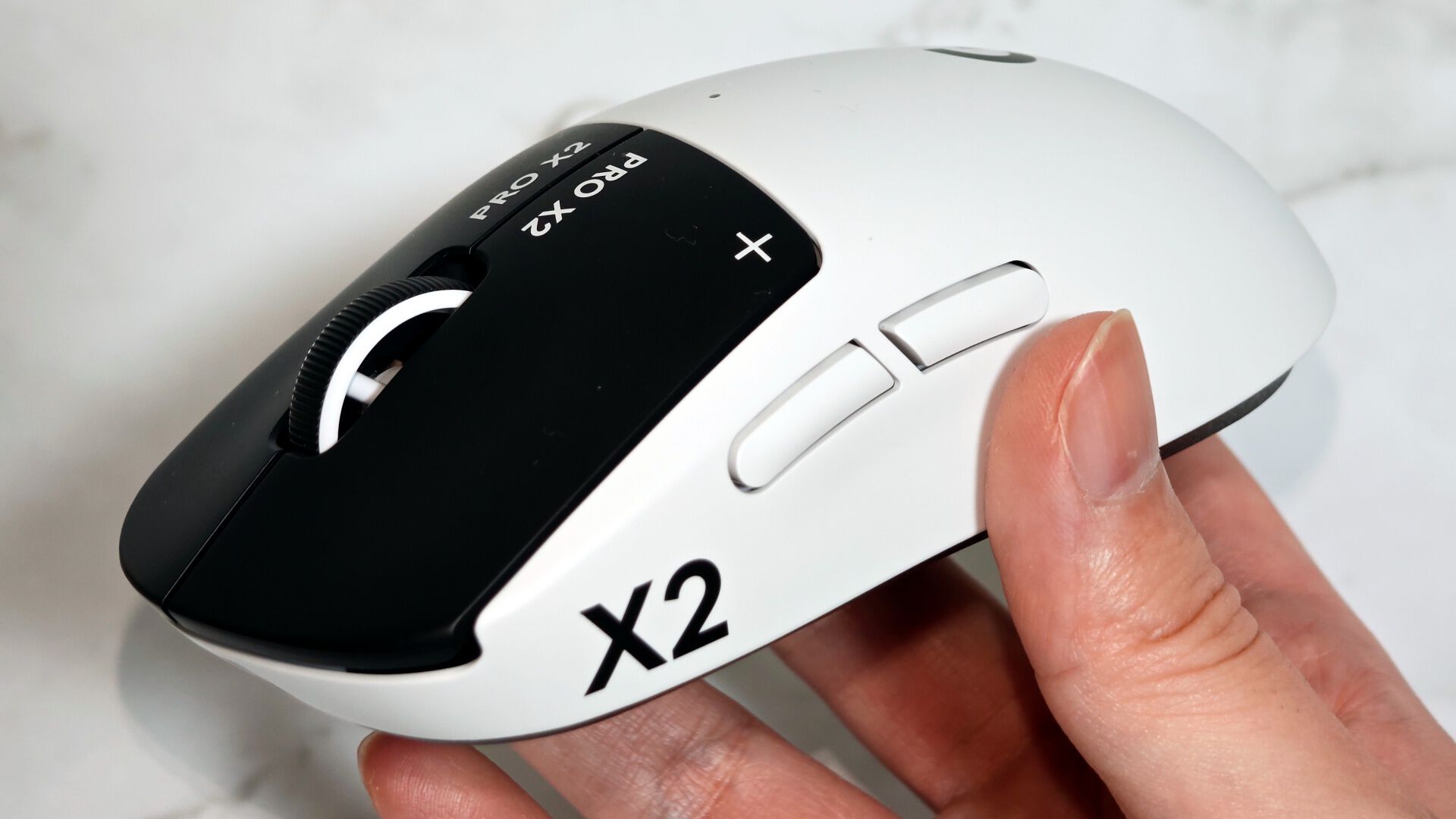 ロジクールGの最新ゲーミングマウス“PRO X2 SUPERSTRIKE”レビュー