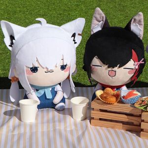 【ホロライブ】白上フブキ、大神ミオらのもちぴこぬいぐるみや獅白ぼたんのぬーストフィギュアなど夏のフリュープライズが熱い