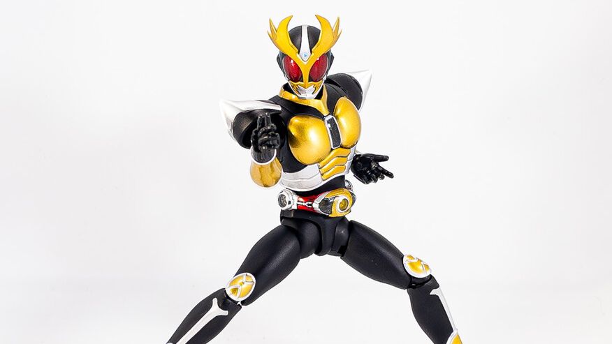 目覚めろ、その魂。『仮面ライダーアギト』の変身ポーズをいくつ覚えてる? DX変身ベルトをまいて変身マネしたおじさんの思い出【メモリの無駄づかい ...