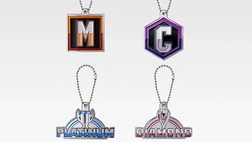 『スト6』一番くじ。E賞メタルチャームのデザインはランクマ称号、クラシックとモダン。ほか賞品はルーク&ジェイミーのヘッドフィギュアも