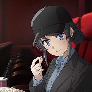 劇場アニメ『青春ブタ野郎はディアフレンドの夢を見ない』映画館を満喫する麻衣が描かれた限定グッズ付きの前売券第二弾が発売決定。4/5よりアニメ1期の再放送もスタート