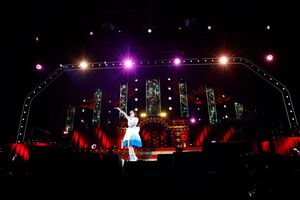 『アイマス ミリオンライブ！』11thライブDAY2リポート。朗読劇の展開に沿ってライブが進む、七尾百合子の主演に相応しい公演に。新曲『君と同じ物語』の初披露も