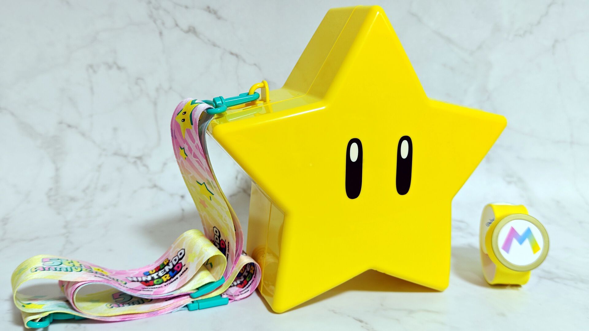 ユニバ　ポップコーンバケツ　スター　マリオ　usj ポップコーン USJ】『マリオ』スーパースターのポップコーンバケツがかわいい