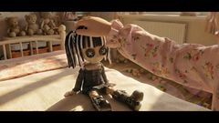 『Doll is Back』“捨てられても戻ってくる人形”視点の横スクロールホラーが4月9日発売。映画1本程度のプレイ時間に緊張感と物語を凝縮