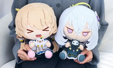 『ブルアカ』一番くじが4月25日発売。ペロロぬいを抱えるヒフミ、スカルマンぬいを抱えるアズサがちょこのっこぬいぐるみ化