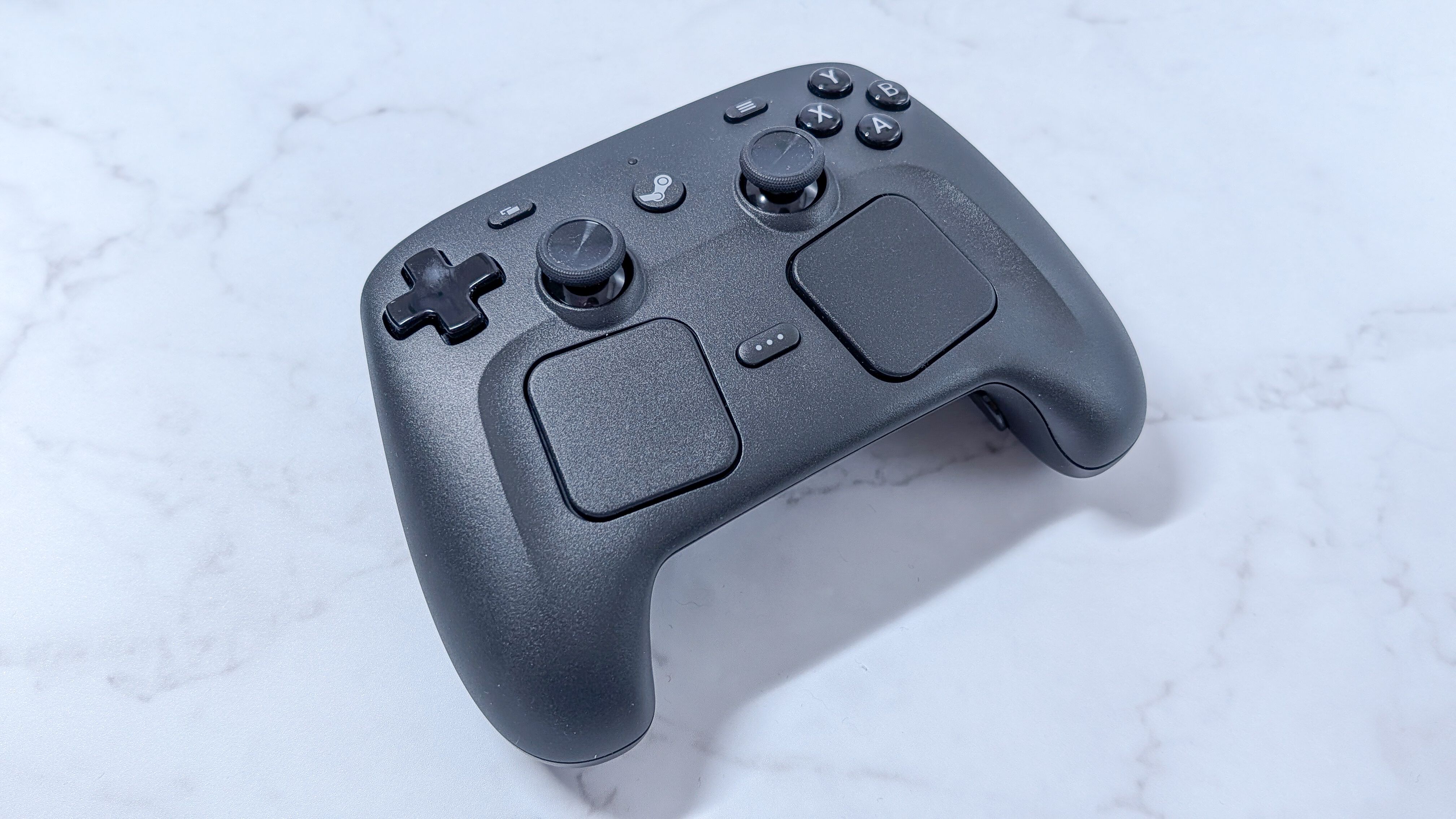 新型“Steam Controller”5月4日発売決定。実機をインプレッション、低