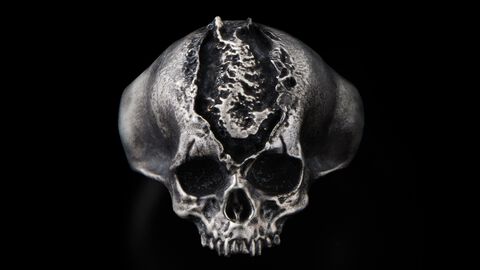 『ブラッドボーン』狂人の智慧のシルバーリングが8月発売。化粧箱にはビルゲンワースの学長・ウィレームの言葉が箔押し