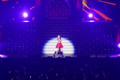 『アイマス ミリオンライブ！』13thライブDAY1リポート。高山紗代子主演の“全力援走”の名に相応しい、MCなしのノンストップライブに圧倒される。新曲『SPARKERS』のライブ初披露も