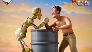 『クレヨンしんちゃん』一番くじ“名作シネマズ”が本日（5/15）発売。ロボとーちゃんvsひろしの名場面フィギュア、マカオとジョマのガラスプレートなどが当たる