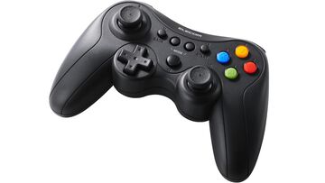 エレコム、FPS向けワイヤレスゲームパッド発売。PS/Xbox配置に対応した2モデル、最大約16時間プレイ可能＆13ボタン搭載で精密エイムをサポート