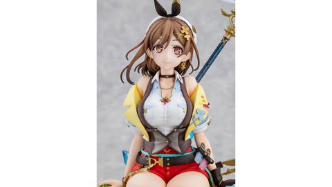 『ライザのアトリエ3』パッケージ絵のライザが1/7スケールフィギュアになって登場。エビテン限定特典でアクリルブロック＆カード型アクスタが付属