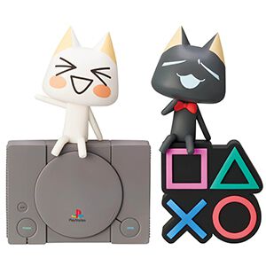 『どこでもいっしょ』トロとクロのモニタートップフィギュアが6月23日より登場。初代PS機や△〇×□マークの台座付き