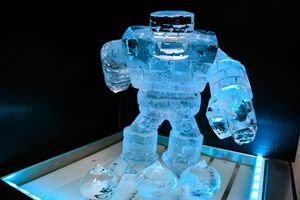 【ドラクエの日】老舗の製氷メーカーがアイスゴーレムとスライムの氷彫刻を作る。創業100年間を超える小野田商店が『ドラゴンクエスト』40周年をお祝い
