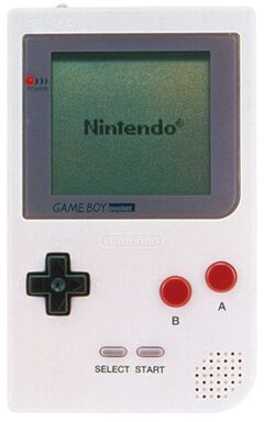 ゲームボーイポケット30周年。最終的には3800円という驚きの価格で購入できた、手のひらサイズのGB。ファミ通限定のスケルトンバージョンも存在した【今日は何の日？】